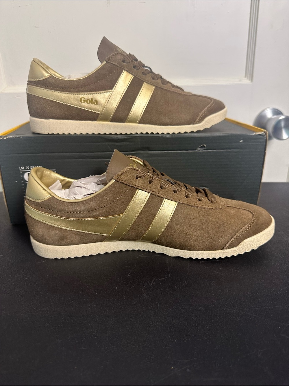 Gola Women's Bullet Pearl Trainer Sneakers - Otter/Gold - US Size 8 - Picture 5 of 13